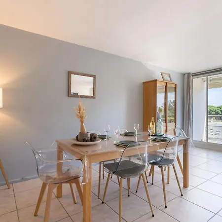 Marines-4 By Interhome