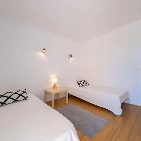 Apartment Marines-4 By Interhome